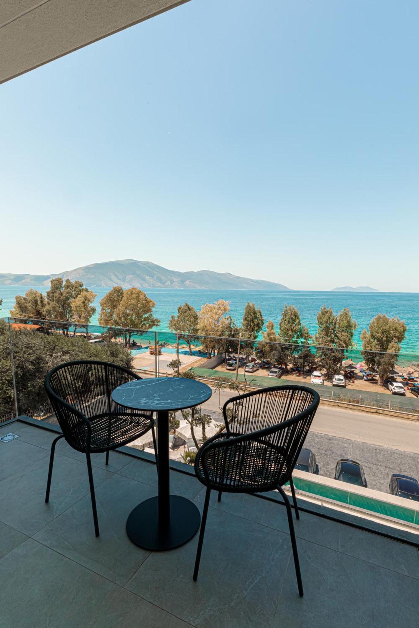Mazarine Hotel, Vlore, Albania Radhima Kültér fotó